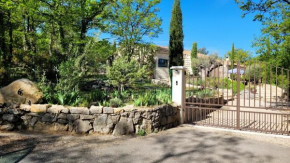Maison charmante à Mons avec piscine partagée